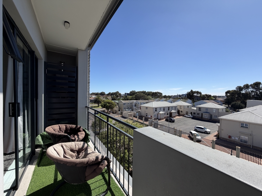 2 Bedroom Property for Sale in Table View Western Cape